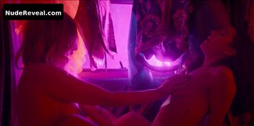 BRUNA MARQUEZINE nude in Benefits with Friends