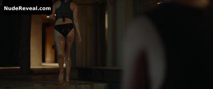 AMBER MIDTHUNDER nude in 14 Cameras