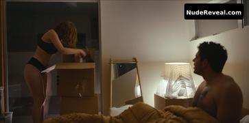 HANNAH EINBINDER nude in Hacks