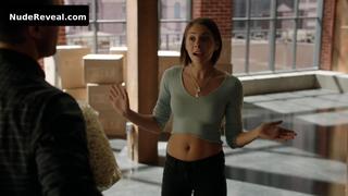 WILLA HOLLAND nude in Arrow