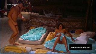 JANINA YOUSSEFIAN nude in Adam sucht Eva