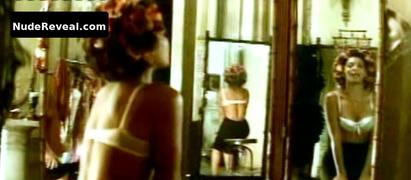 BEYONCE KNOWLES nude in Irreplaceable
