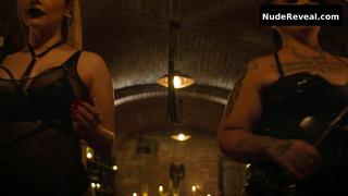 PAULINA WASHINGTON nude in Como Sobrevivir Soltero