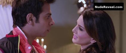 SUNNY LEONE nude in Ragini MMS 2