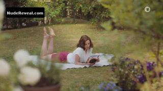ANTJE TRAUE nude in Die Freundin meiner Mutter