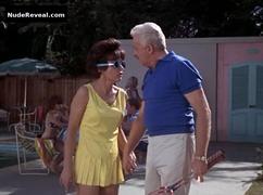 ELIZABETH MONTGOMERY nude in Bewitched