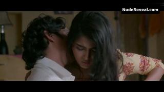 SHALINI PANDEY nude in Bamfaad