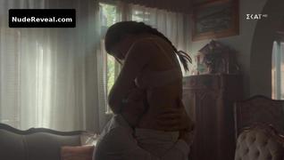 MELIA KREILING nude in Oi Pantheoi