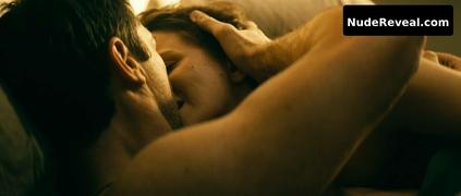 SHANTEL VANSANTEN nude in The Boys
