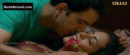 NOOR MALABIKA nude in Palang Tod (siskiyaan)