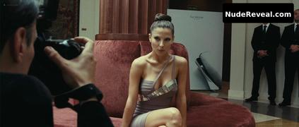 ELSA PATAKY nude in Di Di Hollywood
