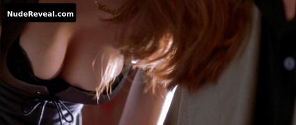 JENNIFER LOVE HEWITT nude in Heartbreakers