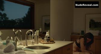 KATHRYN HAHN nude in Afternoon Delight