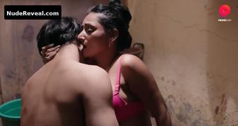 JAYSHREE GAIKWAD nude in Paglet