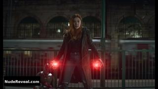 ELIZABETH OLSEN nude in Avengers: Infinity War