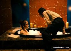 JENNIFER LOPEZ nude in El cantante