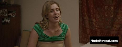 GRETA GERWIG nude in Greenberg