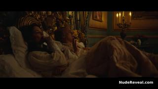 LEONOR WATLING nude in La vida breve