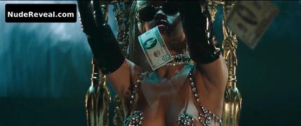 RIHANNA nude in Pour It Up