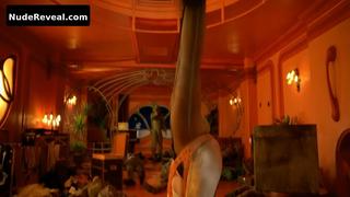 MILLA JOVOVICH nude in The Fifth Element
