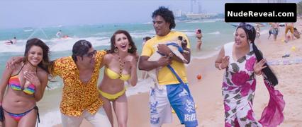 CLAUDIA CIESLA nude in Kya Kool Hain Hum 3