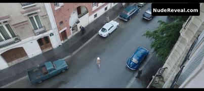 VIRGINIE EFIRA nude in En Attendant Bojangles