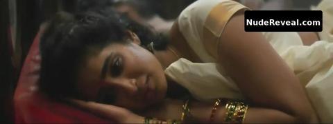DEEPTI SATI nude in Sin