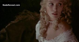 FAYE DUNAWAY nude in The Four Musketeers