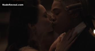 SAMARA WEAVING nude in Chevalier