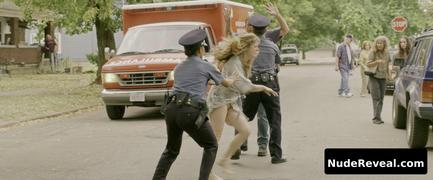 AMY ADAMS nude in Hillbilly Elegy