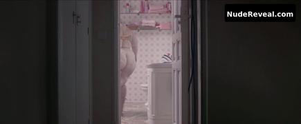 ITZIAR CASTRO nude in Skins