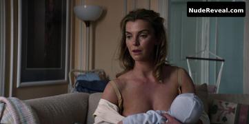 BETTY GILPIN nude in GLOW