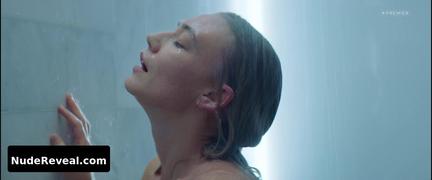 OKSANA AKINSHINA nude in Polet