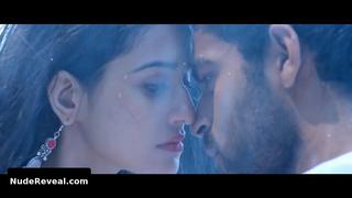DISHA PATANI nude in Loafer The Hero