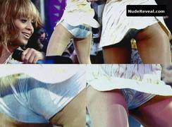 BEYONCE KNOWLES nude in Celebrities Uncensored