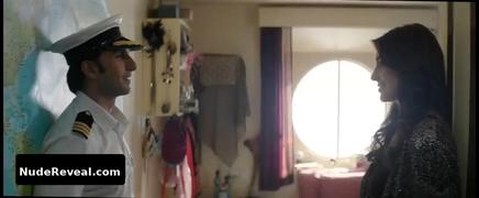 ANUSHKA SHARMA nude in Dil Dhadakne Do