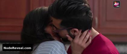 SHWETA TIWARI nude in Hum Tum And Them
