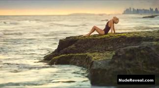 MARINA FOIS nude in The Salamander