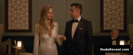 SAMARA WEAVING nude in The Valet