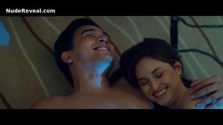 ANGELICA HART nude in Isang gabi