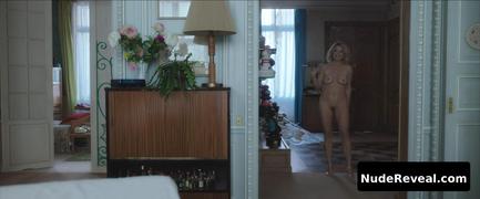 VIRGINIE EFIRA nude in Waiting for Bojangles