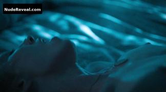 CARRIE COON nude in The Leftovers