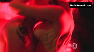 GRAZI MASSAFERA nude in Verdades Secretas