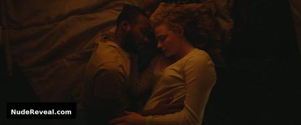 CHLOE GRACE MORETZ nude in Mother/android