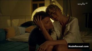 ISABELL GERSCHKE nude in Polizeiruf 110