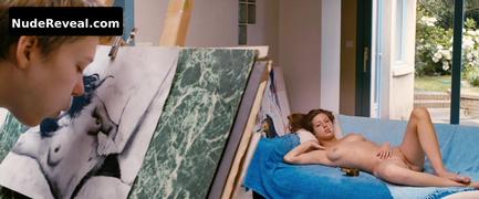 ADELE EXARCHOPOULOS nude in Blue is the Warmest Color