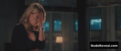 ROSAMUND PIKE nude in Jack Reacher