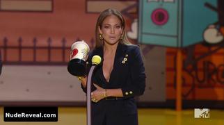 JENNIFER LOPEZ nude in MTV Movie Awards