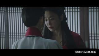 JEON JONG-SEO nude in Queen Woo