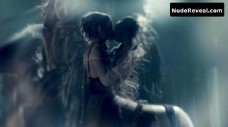 YETIDE BADAKI nude in American Gods